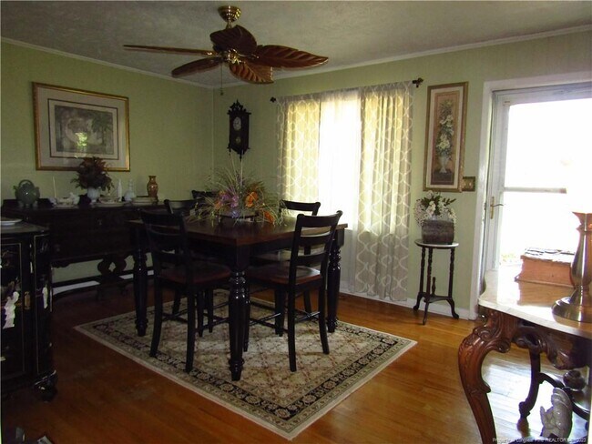 Building Photo - 531 Dewitt Williams Rd