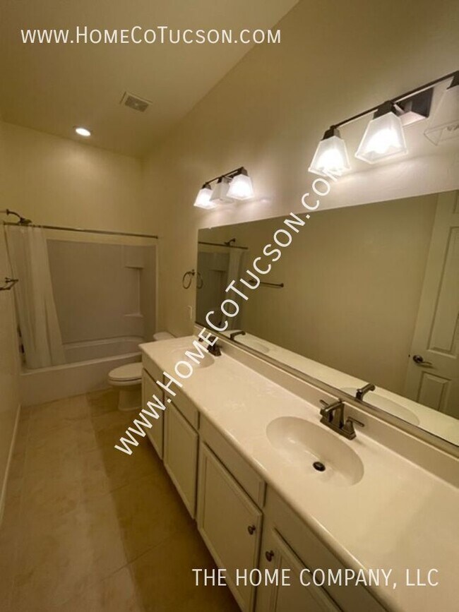 Building Photo - 38628 S Running Roses Ln