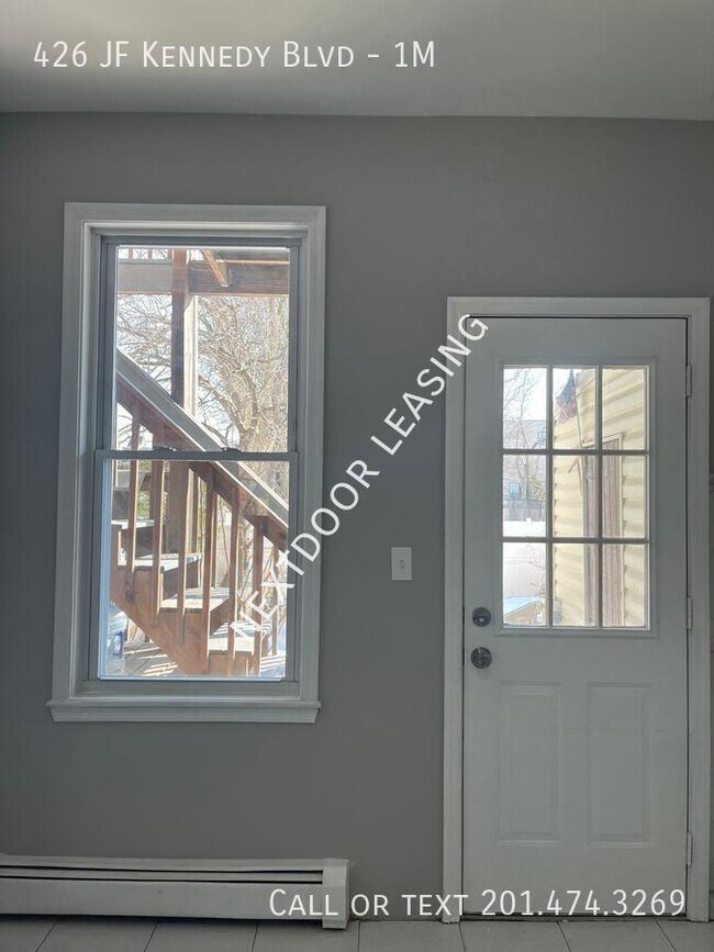 Building Photo - 426 John F. Kennedy Blvd