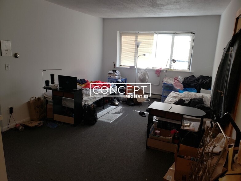 Building Photo - 226 Parker Hill Ave