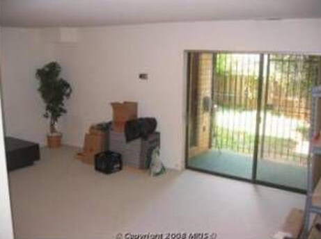 Building Photo - 2831 31st Pl NE