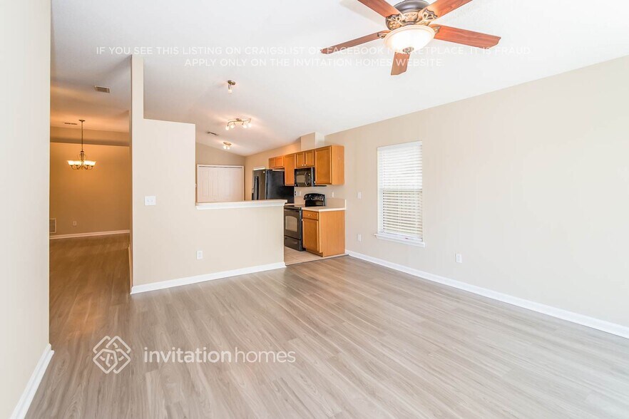 Building Photo - 129 Dragonfly Dr