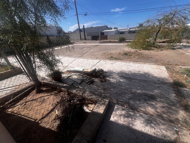 Building Photo - 2015 Rio Vista