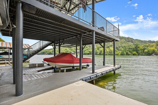 Building Photo - 2505 Tydings Cove