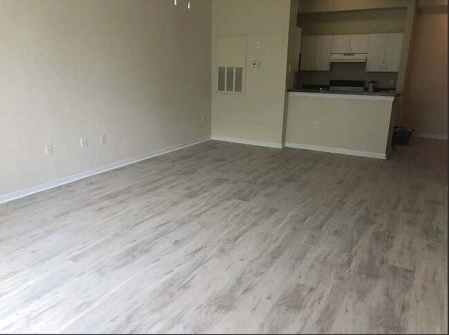 Building Photo - 17112 Carrington Park Dr