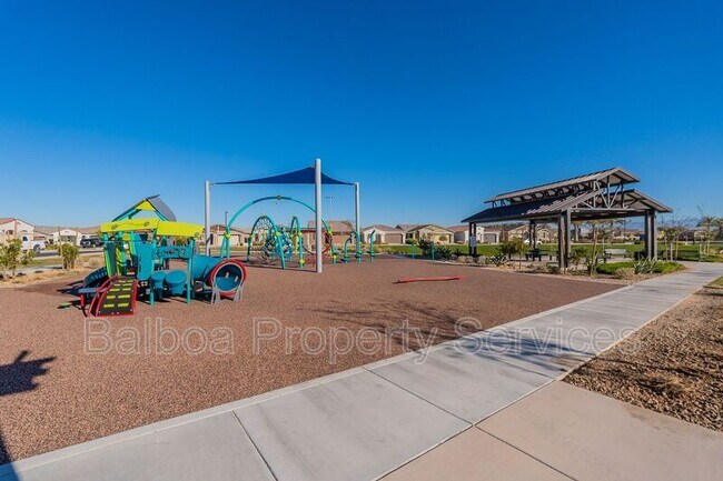 Building Photo - 5516 S Dillon Cir