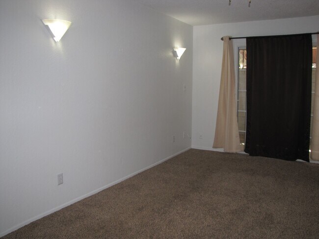 Building Photo - 2753 W Anklam Rd