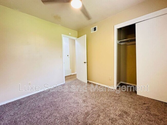 Building Photo - 4313 Epperly Dr