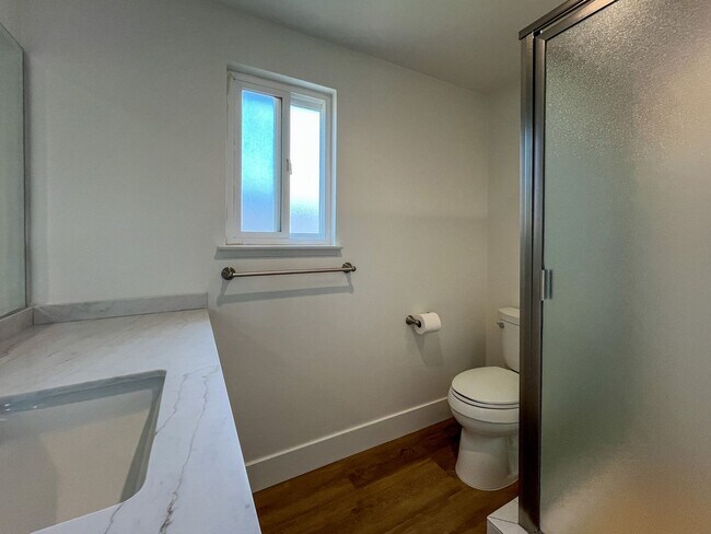 Building Photo - 5281 Tattershall Ave