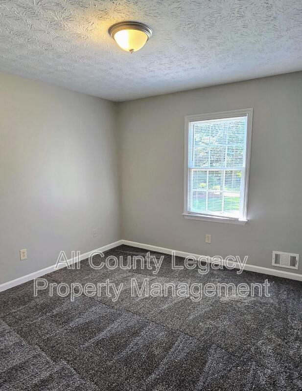 Building Photo - 314 Mallard Ct
