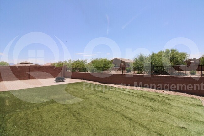 Building Photo - 11561 West Tom Henry Way