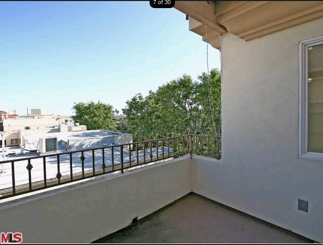 Building Photo - 933 15th Street