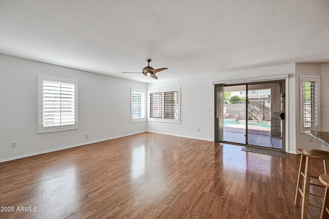 Building Photo - 3478 E Park Ave