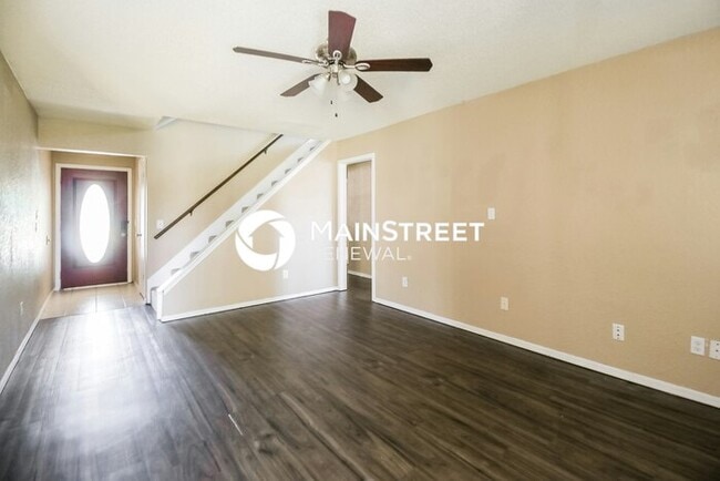 Building Photo - 4 Bedroom Pet-Friendly Home in Oklahoma City, OK with Main Street Renewal