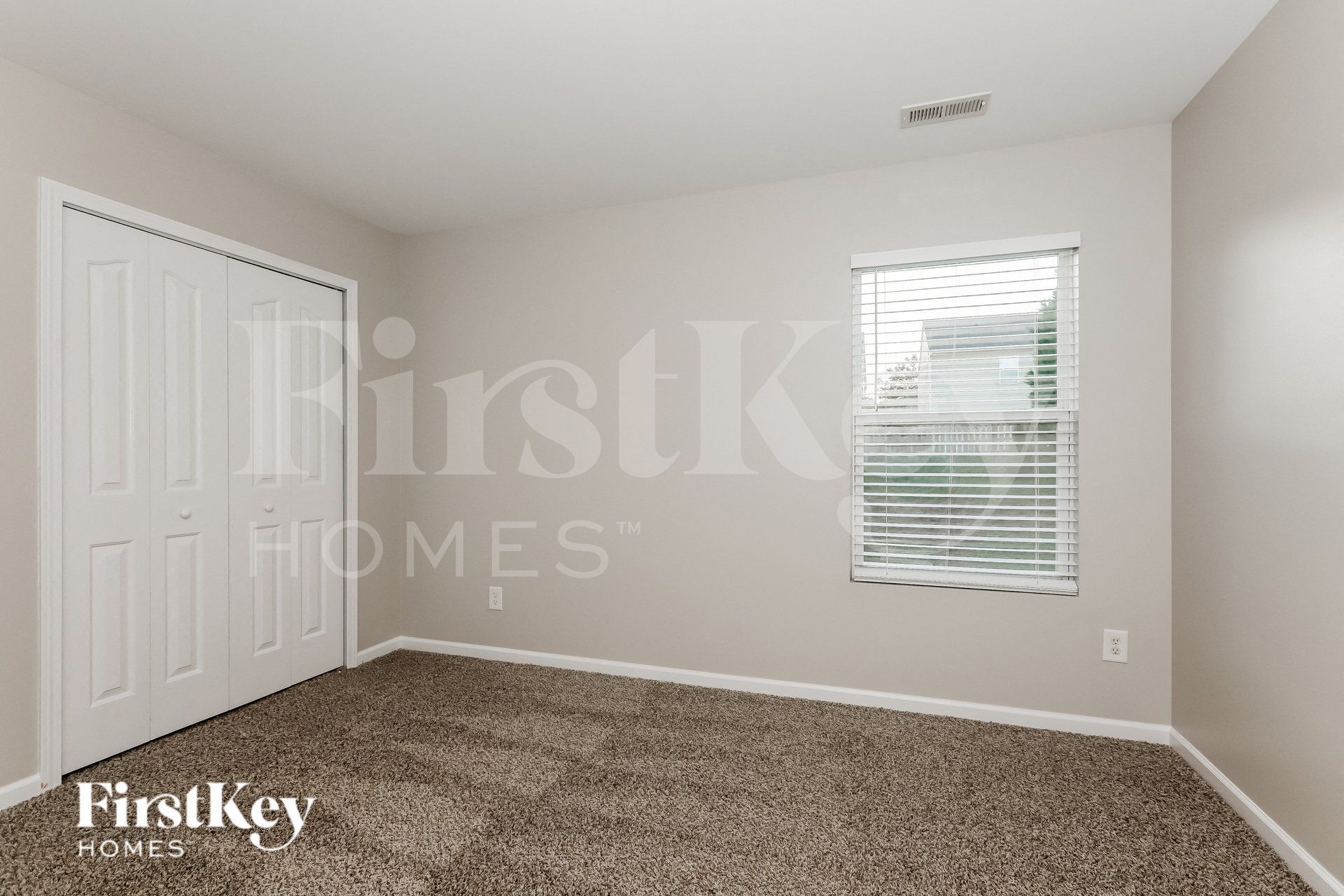 Building Photo - 16422 Austringer Pl