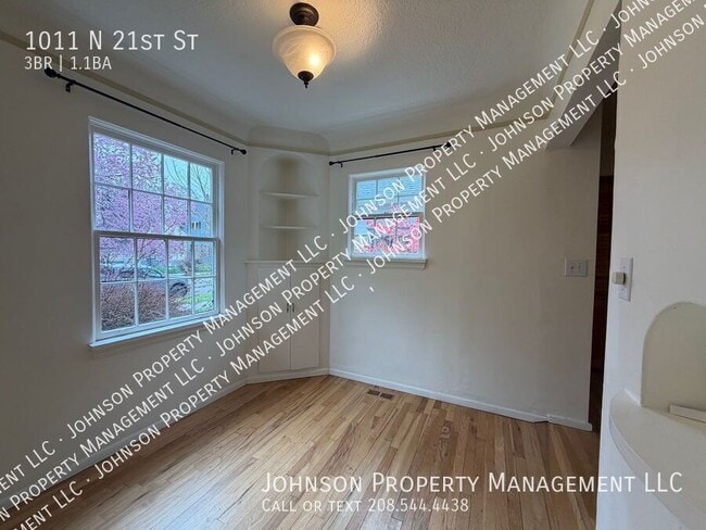 Building Photo - 1011 N 21st St