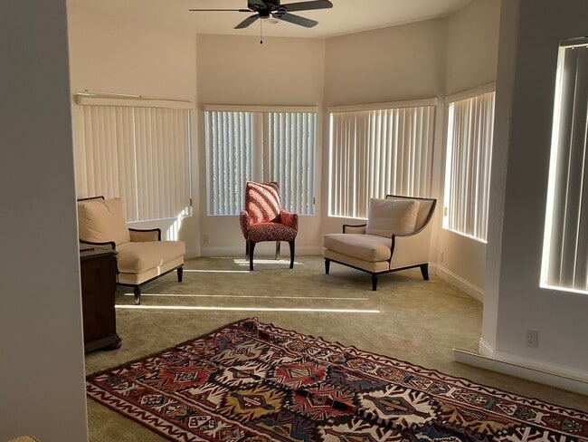 Building Photo - Spacious and Furnished 9 Bedroom House Near Cal State Fullerton