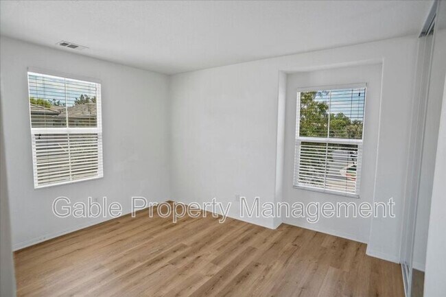 Building Photo - 27366 Dearborn Dr