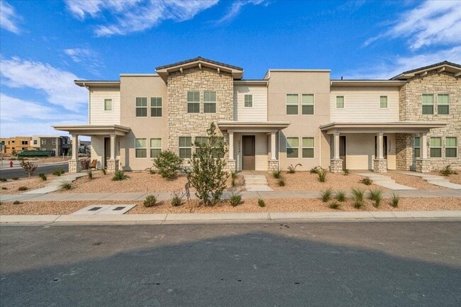 Primary Photo - MODERN 3-BEDROOM TOWNHOME IN DESERT COLOR ...