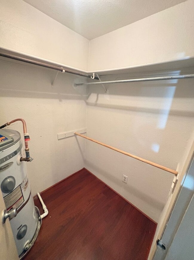 Building Photo - 2375 Tripp Dr