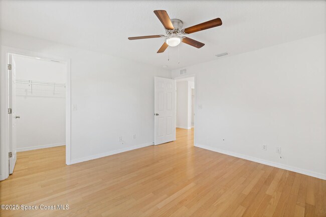 Building Photo - 156 Wilson Ave