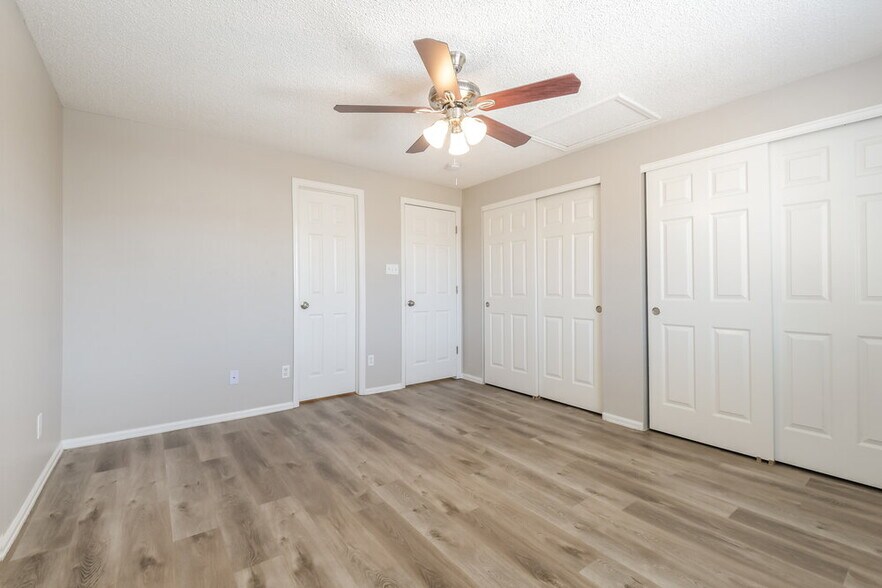 Building Photo - 13587 Bellaire St