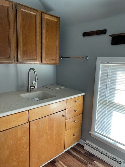 Building Photo - 233 W Locust St