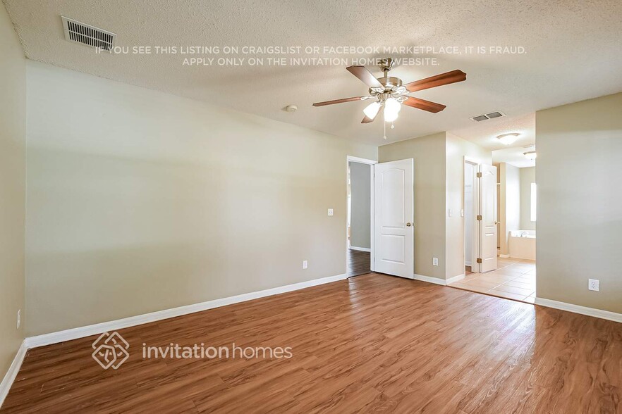 Building Photo - 4741 Ashton Dr W