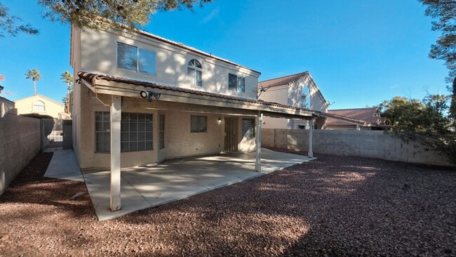 Building Photo - 9013 Quiet Cove Way