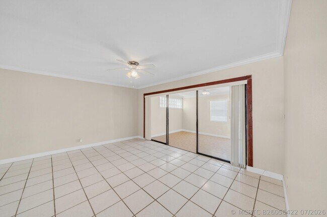Building Photo - 221 NW 43rd Pl