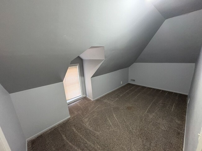 Building Photo - Lovely & Spacious 4-Bedroom Single-Family Home with Open Backyard