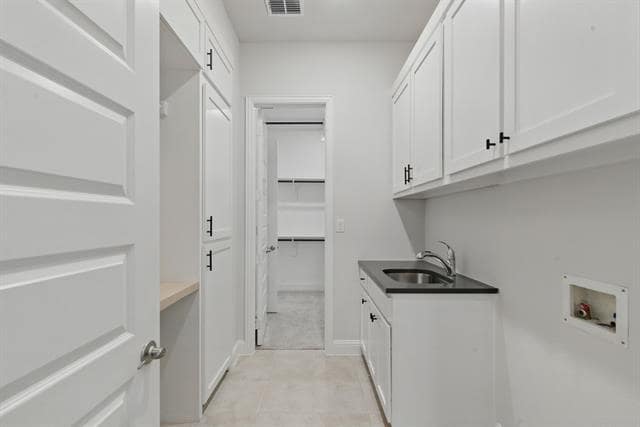 Building Photo - 2205 Sandrellan St