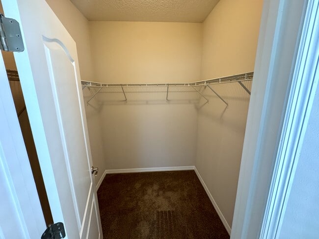 Building Photo - 7448 Leighside Dr