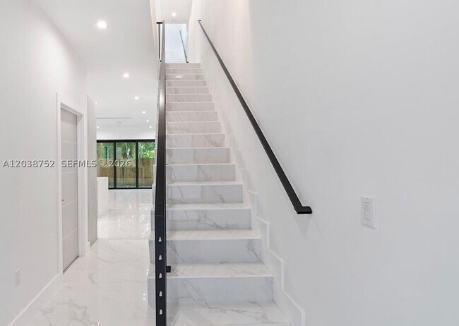 Building Photo - 3374 Perry Frow Dr