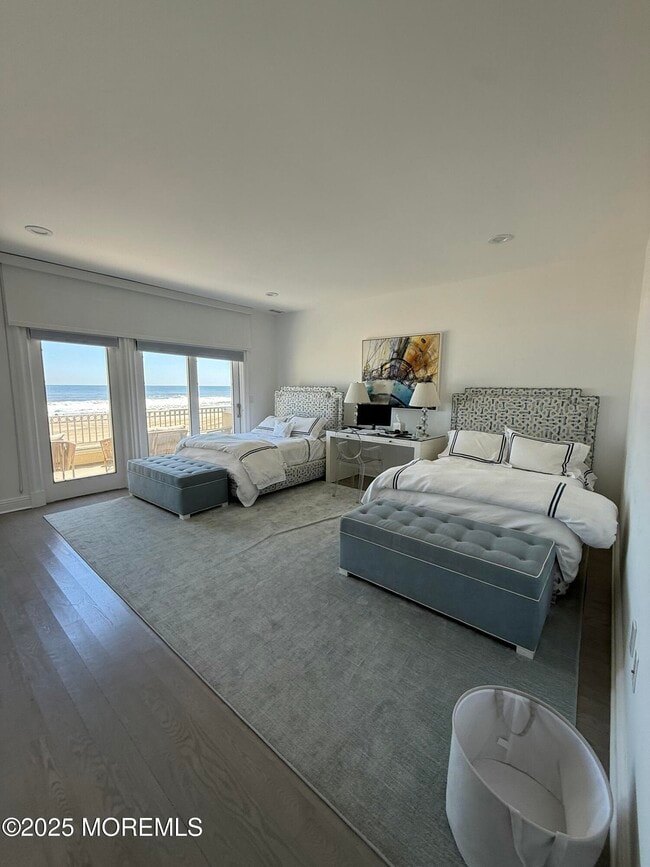 Building Photo - 31 Riviera Dr