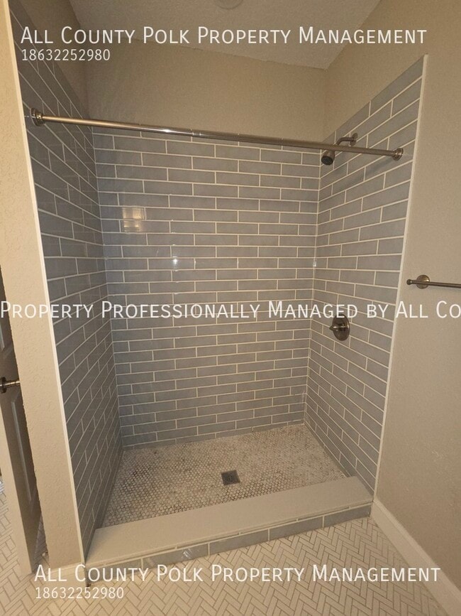 Building Photo - 838 E Orange St