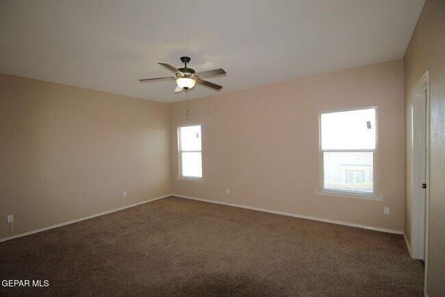 Building Photo - 3900 Loma Cortez Dr