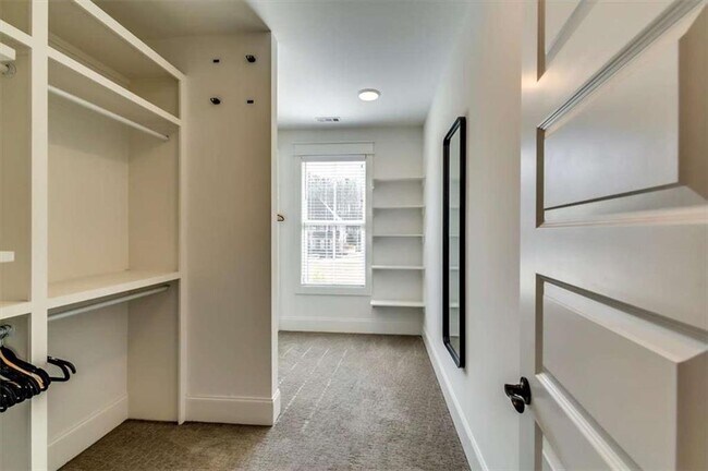 Building Photo - 155 Dean Dr