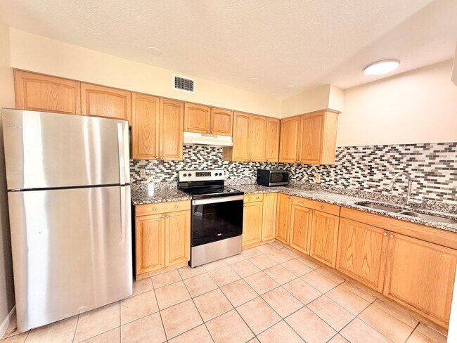 Building Photo - 3047 Tropicana Blvd