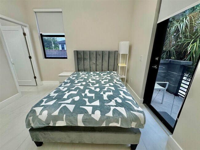 Building Photo - 4915 Whispering Way