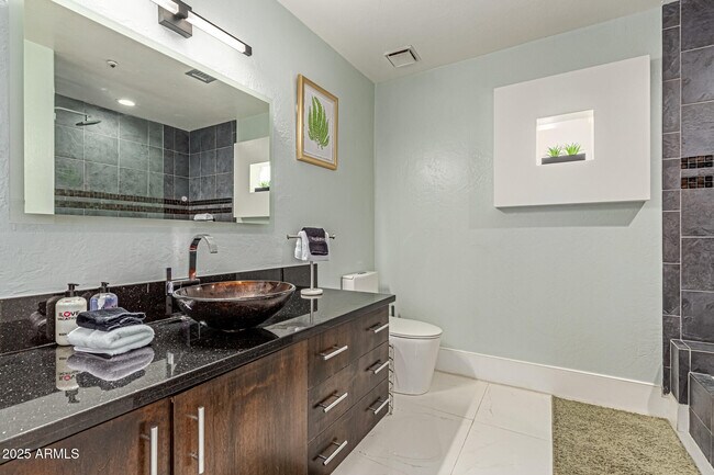 Building Photo - 12528 N 78th St