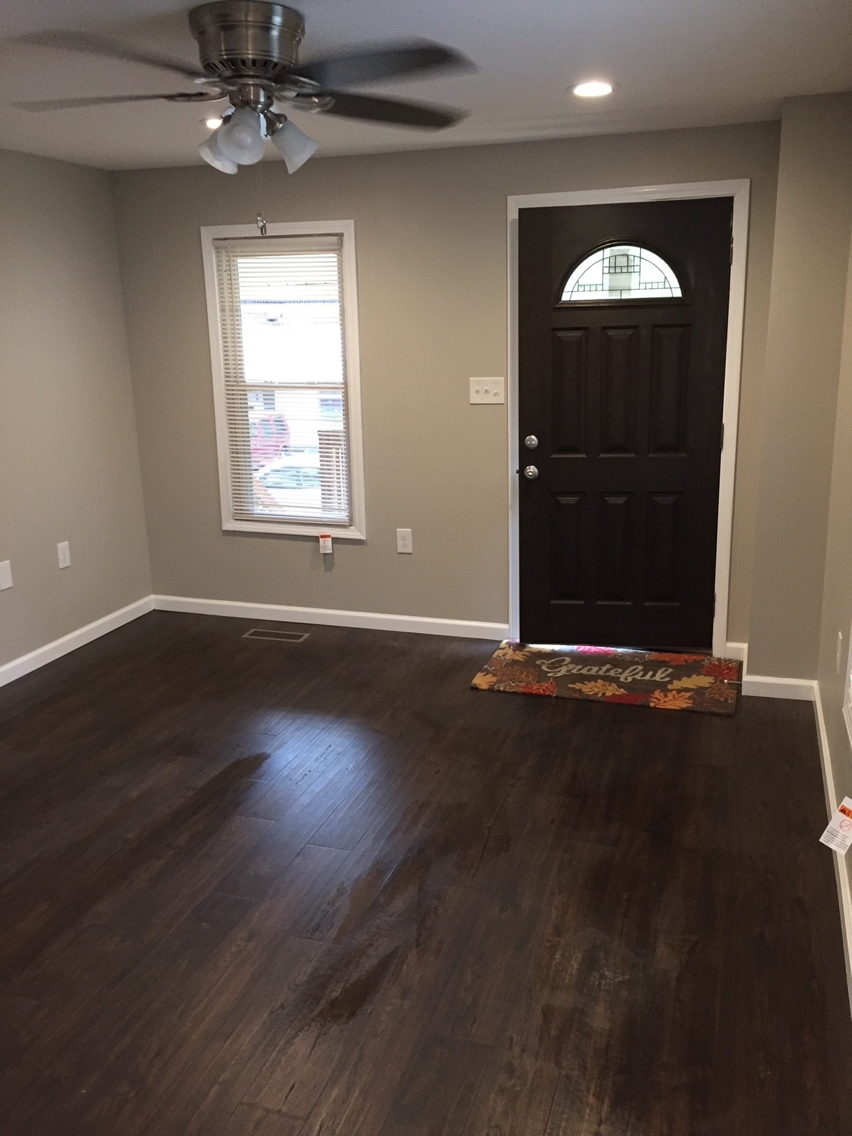 living room - 306 Lindsay Ave