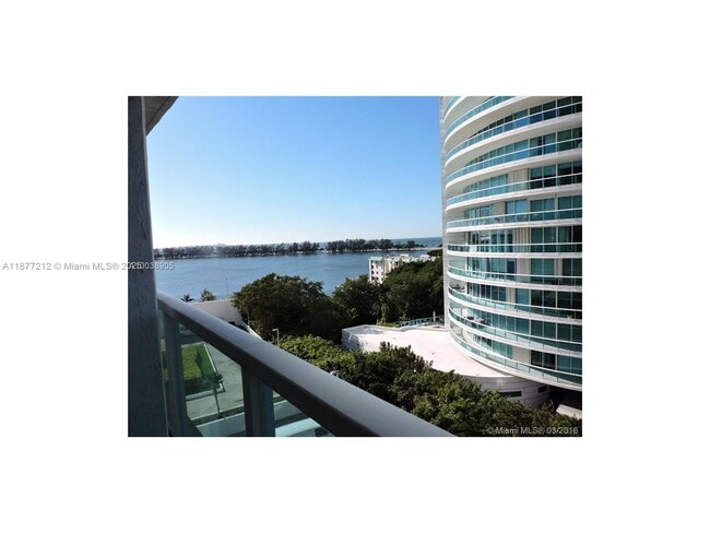 Building Photo - 2101 Brickell Ave