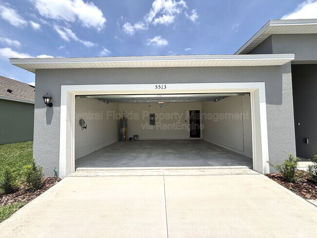 Building Photo - 5513 Hayloft Dr