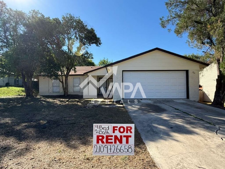 Primary Photo - 5822 Lake Wind