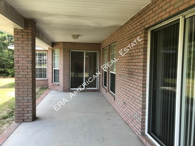 Building Photo - 2642 Hidden Creek Dr