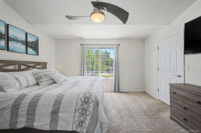 Building Photo - Thornton Townhome for rent.
