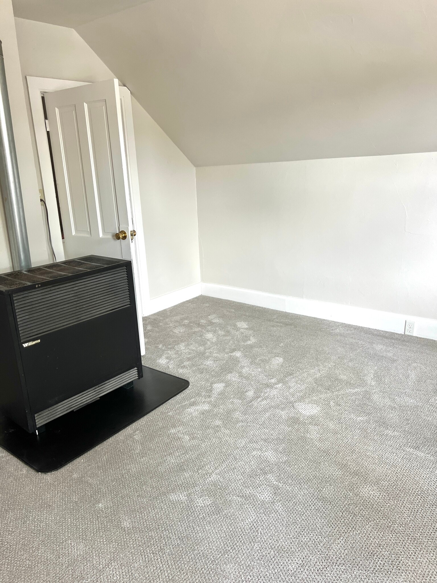 Building Photo - 1416 Lincoln Ave