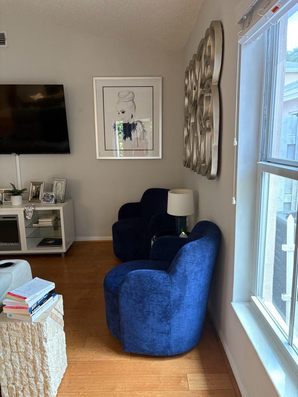 Building Photo - 4425 SW 72nd Ter