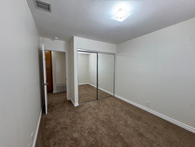 Building Photo - Renovated House for Rent